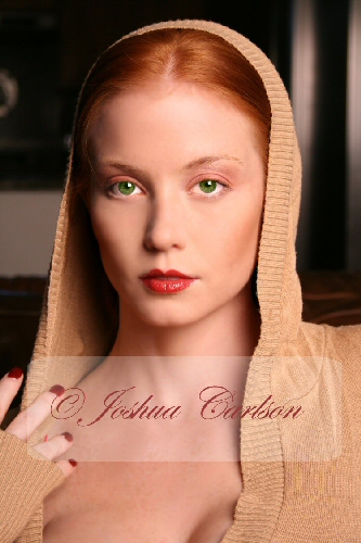 Photo Jillian Headshot 1